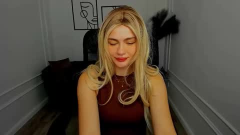 lesliemineg online show from 2, 10, 2025