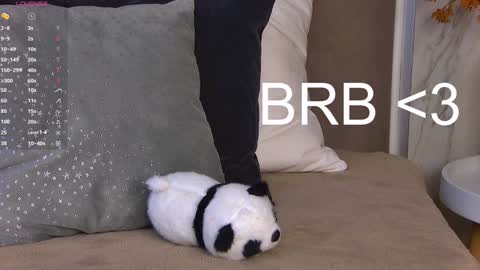 Leslie online show from 5, 2, 2025