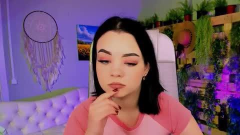 LeslieRowe online show from 18, 10, 2025