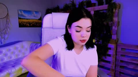 LeslieRowe online show from 26, 10, 2025