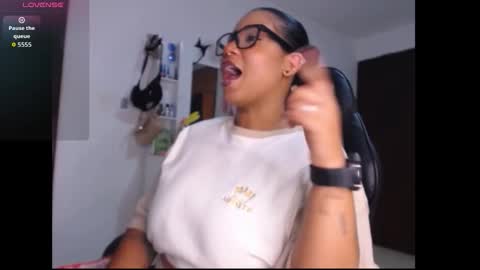 lesly online show from 18, 10, 2025