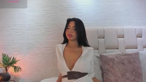 Less Lee online show from 19, 2, 2026