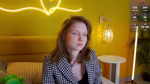 Snapshot of lessysweety chatting on 27, 4, 2026 Lessy online show from 27, 4, 2026