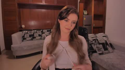 lesya krutalevich online show from 18, 7, 2026