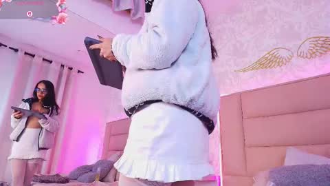 Snapshot of leti_white chatting on 6, 2, 2026 Leti White online show from 6, 2, 2026