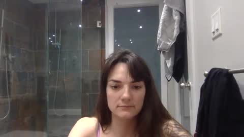 Snapshot of letjennybe chatting on 4, 2, 2026 strawberrywatermelonpink22 online show from 4, 2, 2026