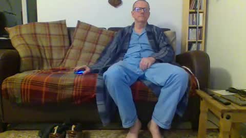 Snapshot of letmestrip chatting on 22, 1, 2025 paul online show from 22, 1, 2025