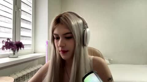 Natalie online show from 13, 5, 2026