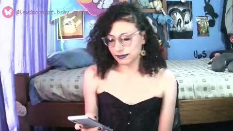 Lewd Mooncat online show from 27, 3, 2026