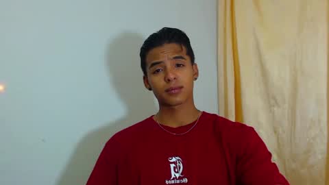 Snapshot of lewis_ly chatting on 22, 5, 2026 i am lewis ly EDUARDO MEMDOZA15 online show from 22, 5, 2026