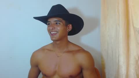 Snapshot of lewis_ly chatting on 16, 6, 2026 i am lewis ly EDUARDO MEMDOZA15 online show from 16, 6, 2026