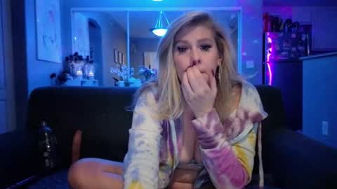 Lexi online show from 14, 11, 2025