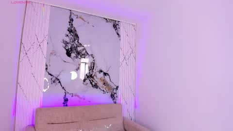 Snapshot of lexianddeker chatting on 2, 10, 2025 Lexi Derek online show from 2, 10, 2025