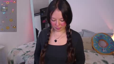 Snapshot of lexie_babe chatting on 16, 9, 2025 Lexie Thompson 8pm 0000am -5 online show from 16, 9, 2025