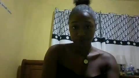 Snapshot of lexieroyal690 chatting on 9, 3, 2025 lexieroyal690 online show from 9, 3, 2025