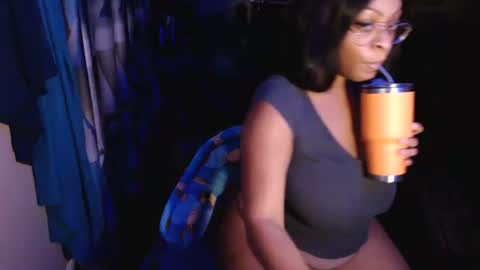 LEXIJAYNE online show from 6, 1, 2025