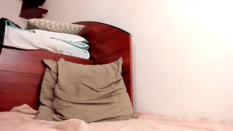 Snapshot of lexisquirt_ chatting on 5, 3, 2026 Lexi online show from 5, 3, 2026