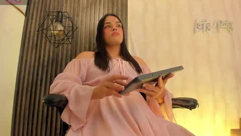 megan online show from 13, 5, 2026