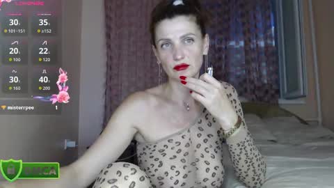 Snapshot of lexyandpoul chatting on 7, 7, 2026 maksiANDjaney online show from 7, 7, 2026