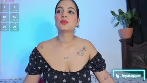 Snapshot of leyacopper chatting on 4, 5, 2026 Leya online show from 4, 5, 2026
