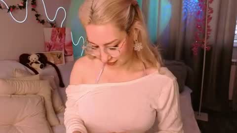 Lily online show from 3, 7, 2026