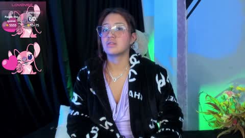 Snapshot of leyla_collins chatting on 10, 1, 2025 online show from 10, 1, 2025