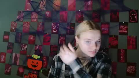 Leyla online show from 14, 10, 2025