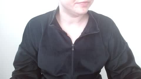 Snapshot of leyla_le chatting on 5, 5, 2026 Leyla online show from 5, 5, 2026
