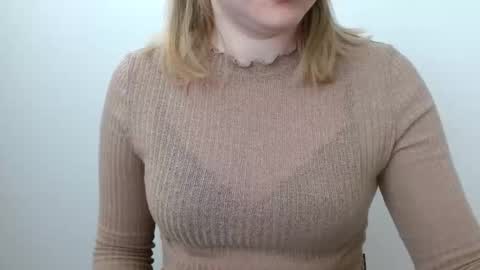 Snapshot of leyla_le chatting on 16, 5, 2026 Leyla online show from 16, 5, 2026
