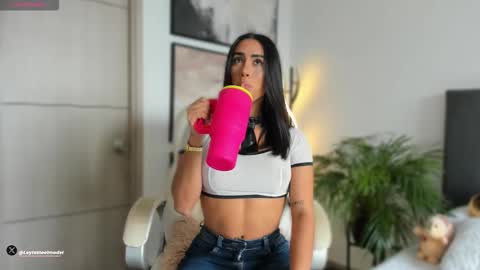 INSTA leylasteel model         online show from 14, 10, 2025