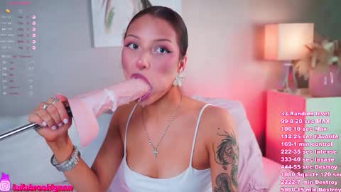 Sofa 3 online show from 25, 9, 2025