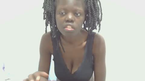 Snapshot of leylani69 chatting on 22, 6, 2026 laylani69 online show from 22, 6, 2026