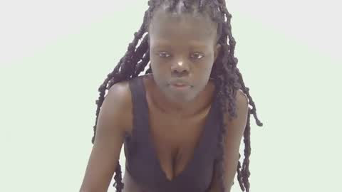 Snapshot of leylani69 chatting on 27, 7, 2026 laylani69 online show from 27, 7, 2026