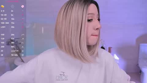 Lisa online show from 12, 11, 2025