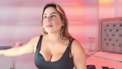 Lia  online show from 10, 4, 2026