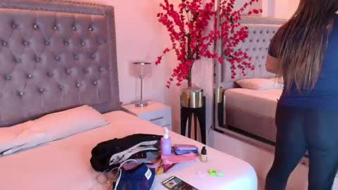 Lia  online show from 14, 4, 2026