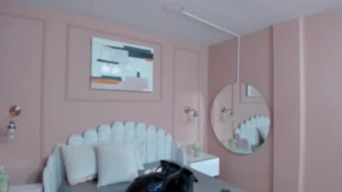 Snapshot of lia_ass chatting on 18, 12, 2025 Liss 3 online show from 18, 12, 2025