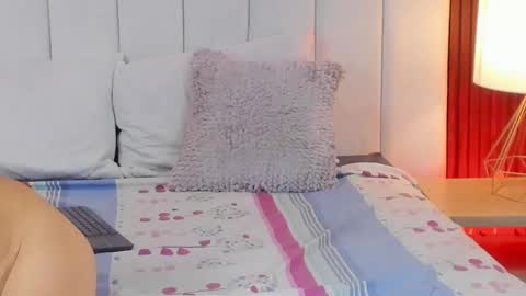 Maria Jose Lujan online show from 12, 3, 2025