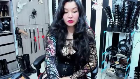 . online show from 15, 2, 2025