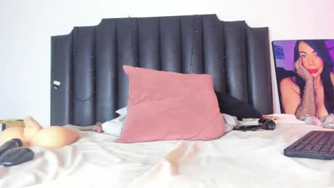 Lia Jhonson online show from 22, 2, 2025