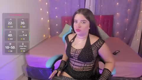 Snapshot of lia_little18 chatting on 2, 2, 2025 lia_little18 online show from 2, 2, 2025
