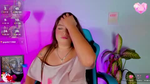 Snapshot of lia_little18 chatting on 23, 9, 2025 lia_little18 online show from 23, 9, 2025
