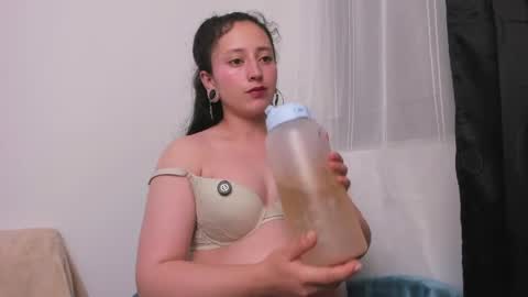 Little Queen Lia  online show from 8, 6, 2026