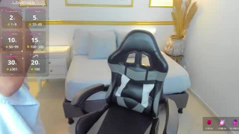 Lia  online show from 10, 10, 2025