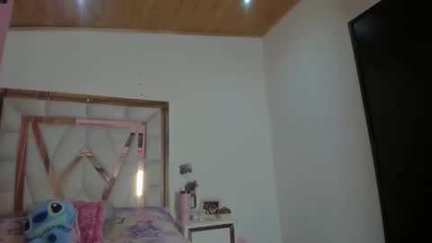 Snapshot of lia_velourt chatting on 28, 5, 2026 LIA VELOURT online show from 28, 5, 2026