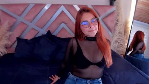 Snapshot of lia_velvet__ chatting on 2, 3, 2026 Lia online show from 2, 3, 2026