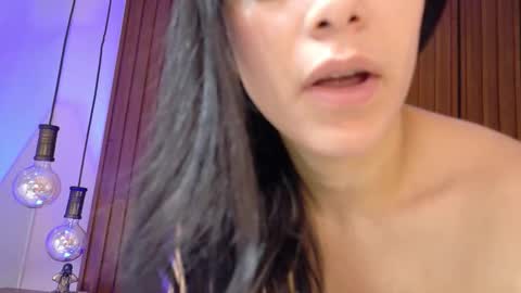 Lia cooper online show from 18, 12, 2025