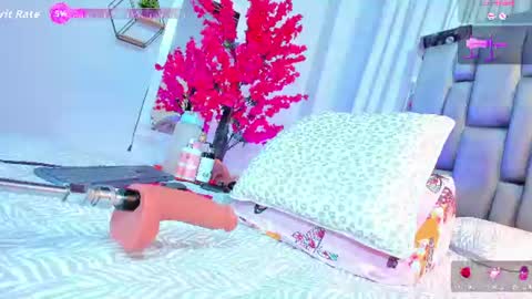 Snapshot of liaantonella69 chatting on 24, 7, 2026 Antonela online show from 24, 7, 2026