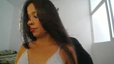 Snapshot of liadulce_ chatting on 8, 1, 2025 Lia online show from 8, 1, 2025