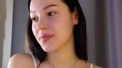 Lia  online show from 7, 12, 2024